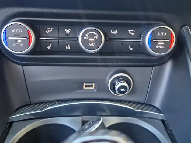 Alfa Romeo Stelvio 2.9 V6 Biturbo Q4 Quadrifoglio