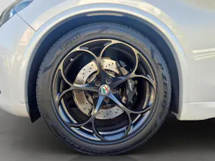 Alfa Romeo Stelvio 2.9 V6 Biturbo Q4 Quadrifoglio