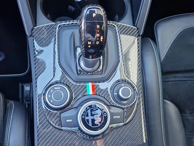 Alfa Romeo Stelvio 2.9 V6 Biturbo Q4 Quadrifoglio