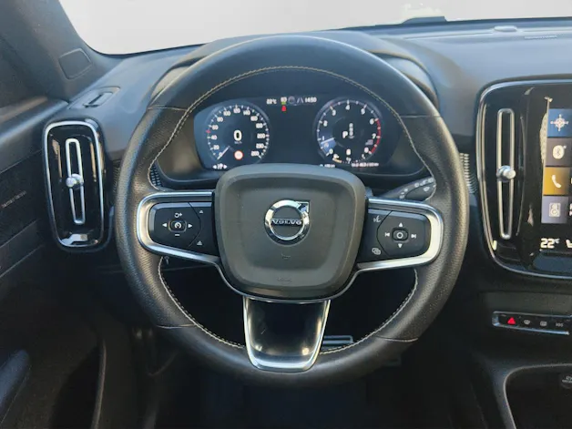 Volvo XC40 2.0 B4 MH R-Design AWD