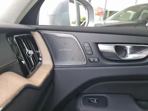 Volvo XC60 2.0 T6 TE Ultra Bright eAWD