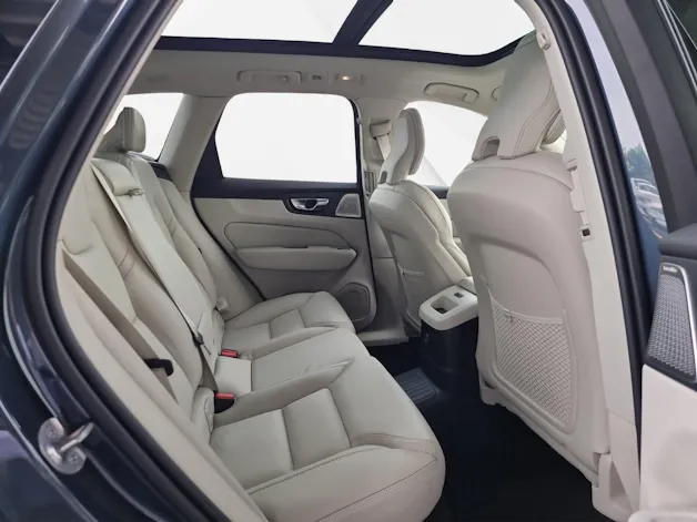 Volvo XC60 2.0 T6 TE Ultra Bright eAWD
