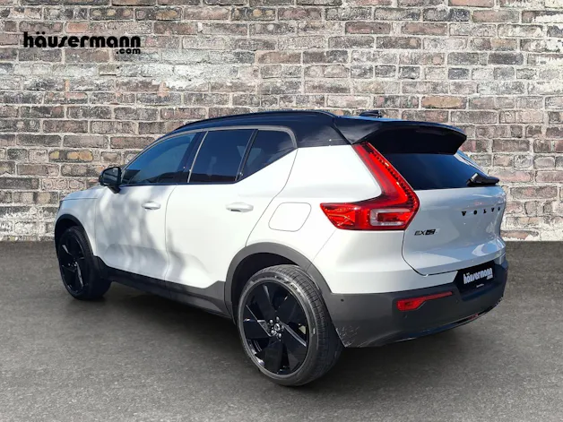 Volvo EX40 Twin Black Edition AWD