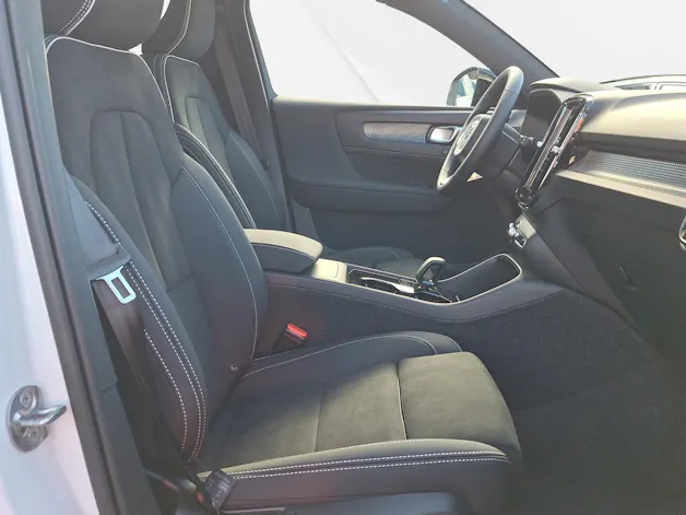 Volvo EX40 Twin Black Edition AWD
