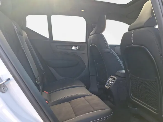 Volvo EX40 Twin Black Edition AWD