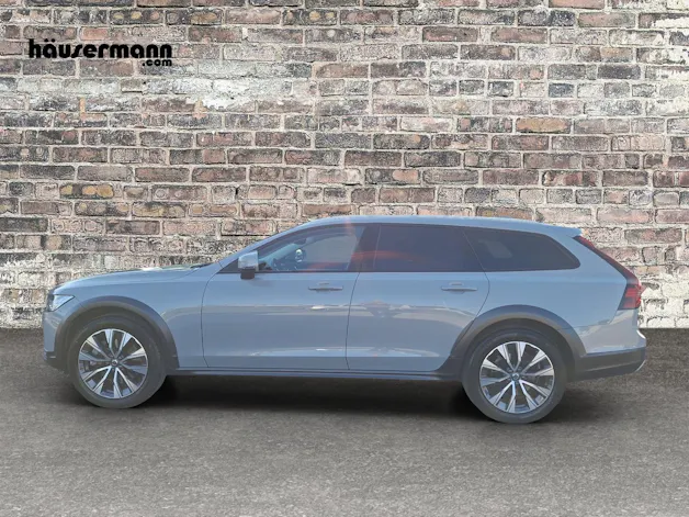 Volvo V90 Cross Country 2.0 B5 Plus AWD