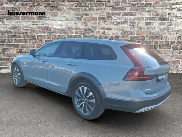 Volvo V90 Cross Country 2.0 B5 Plus AWD