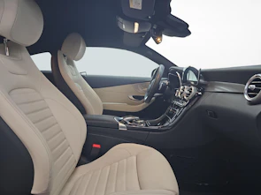 Fahrzeugbild MERCEDES-BENZ C 400 4MATIC Coupé AMG Line