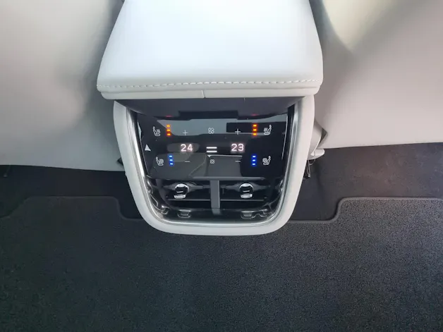 Volvo ES90 Ultra