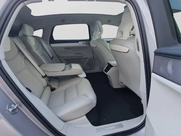Volvo ES90 Ultra