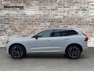 Volvo XC60 2.0 B5 MH Ultra Dark AWD