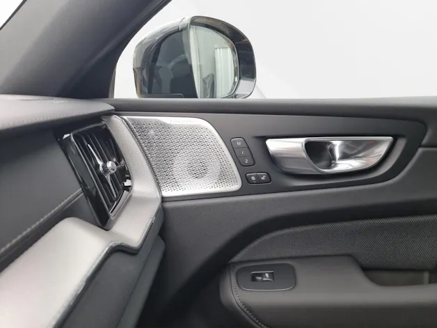 Volvo XC60 2.0 T8 TE Black Edition eAWD
