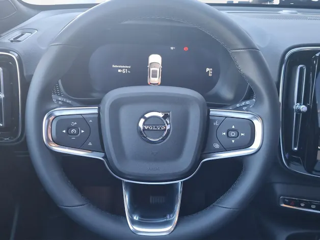 Volvo EX40 Twin Black Edition AWD