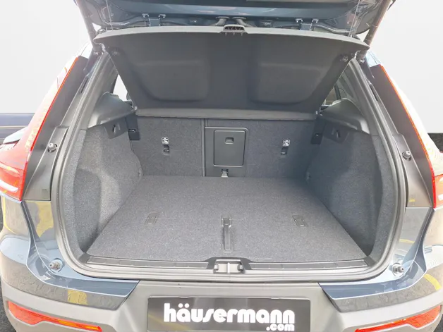 Volvo EX40 Twin Black Edition AWD