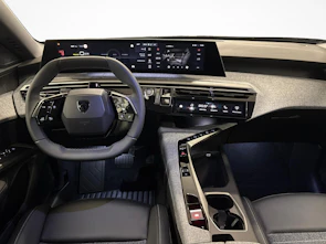 Fahrzeugbild PEUGEOT 3008 e-Allure Premium AWD