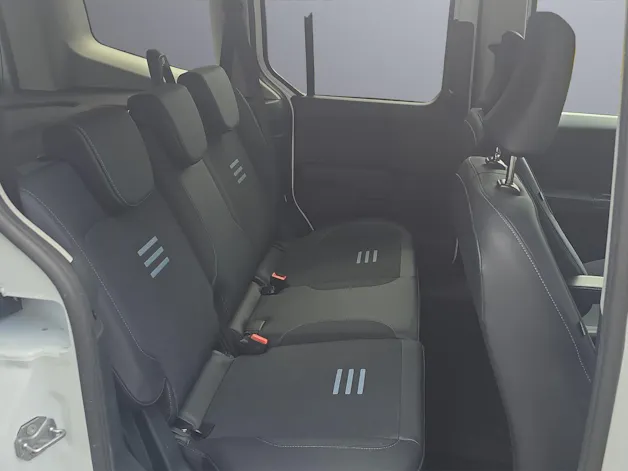 Ford Tourneo Courier 1.0 EcoBoost A