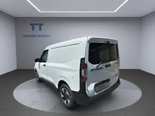 Ford E-Transit Courier van Trend