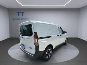 Ford E-Transit Courier van Trend