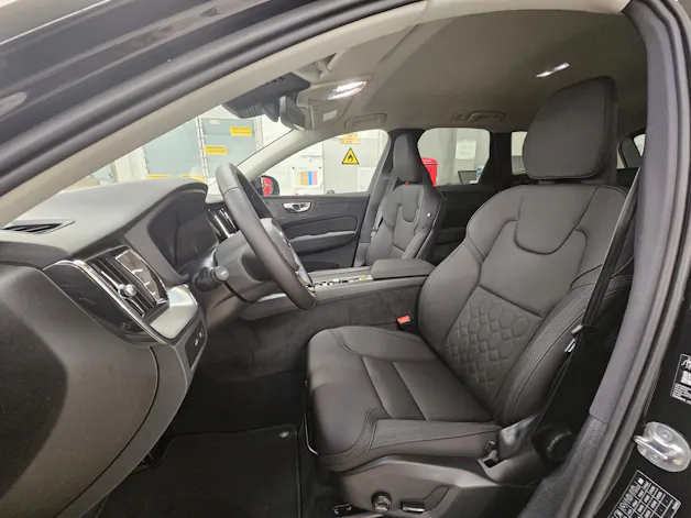 VOLVO XC60 2.0 T6 TE Core eAWD