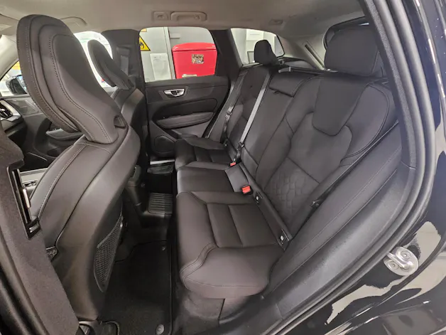 VOLVO XC60 2.0 T6 TE Core eAWD