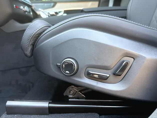 Volvo XC90 2.0 T8 TE Plus Dark eAWD