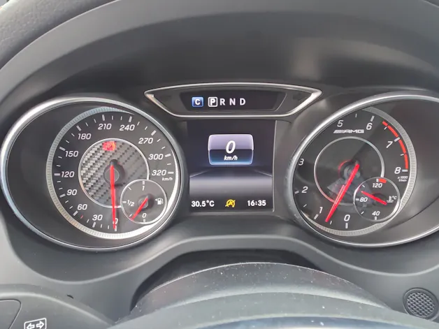 Mercedes-Benz GLA 45 AMG 4m