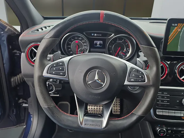 Mercedes-Benz GLA 45 AMG 4m