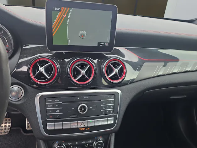 Mercedes-Benz GLA 45 AMG 4m