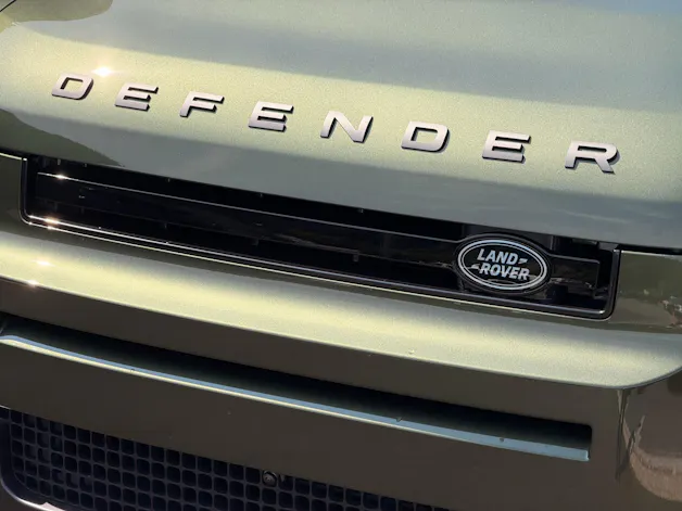 Land Rover Defender 130 3.0 D I6 350 X-Dynamic HSE