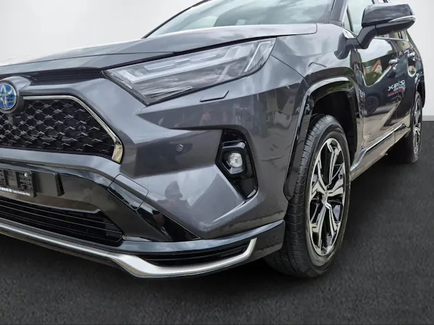 Toyota RAV4 2.5 Plug-In-Hybrid Platinum inkl. Anhängerkupplung