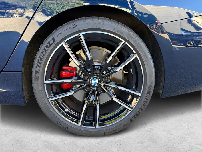 immagine del veicolo BMW 3 SERIES