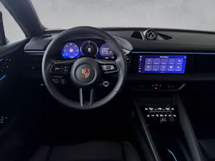 PORSCHE Macan 4