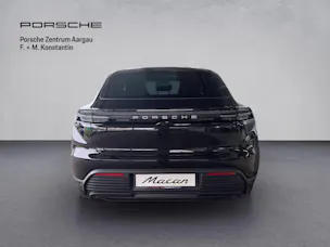 PORSCHE Macan 4