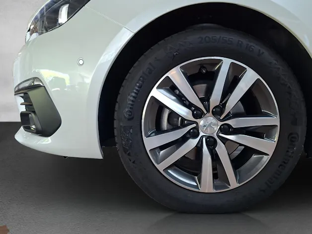 Peugeot 308 1.5 BlueHDi Tech Edition