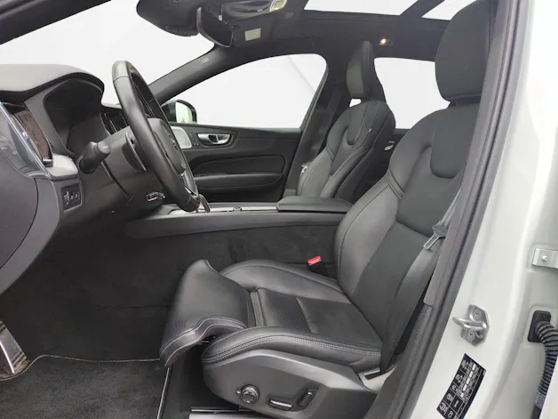 Volvo XC60 2.0 T8 TE R-Design eAWD