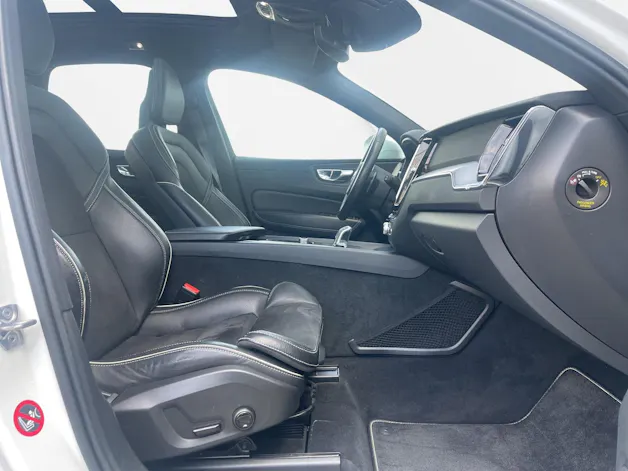 Volvo XC60 2.0 T8 TE R-Design AWD