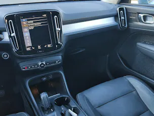 Volvo XC40 2.0 D4 Momentum AWD