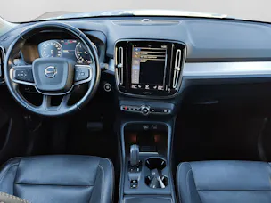 Volvo XC40 2.0 D4 Momentum AWD