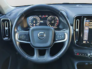 Volvo XC40 2.0 D4 Momentum AWD