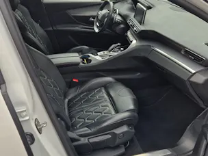 Peugeot 3008 1.6 Plug-in Hybrid4 GT
