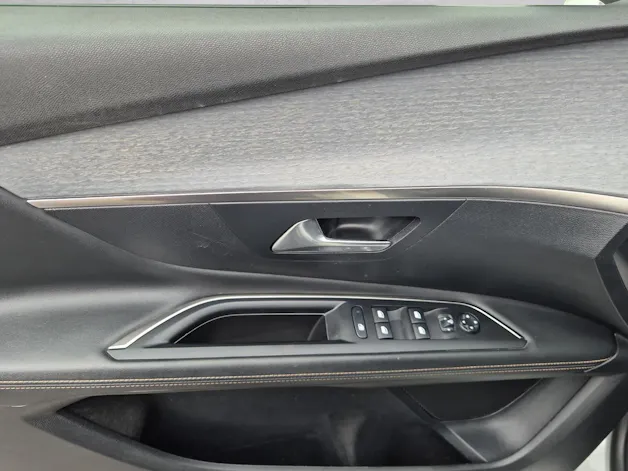 Peugeot 3008 1.6 Plug-in Hybrid4 GT