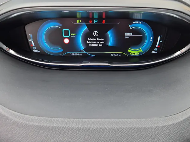 Peugeot 3008 1.6 Plug-in Hybrid4 GT