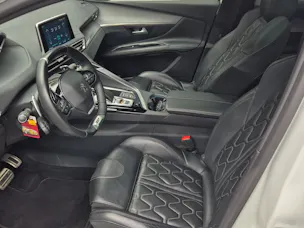 Peugeot 3008 1.6 Plug-in Hybrid4 GT