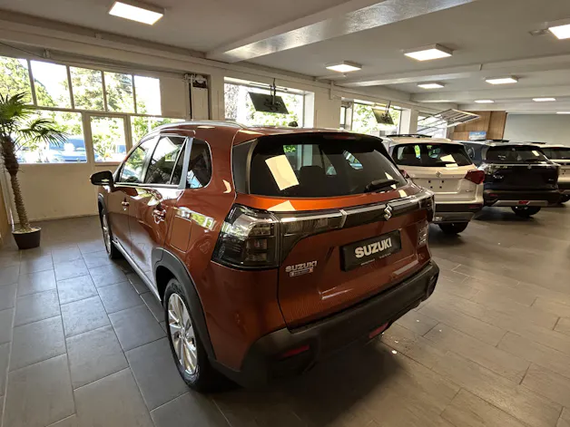 Suzuki S-Cross 1.4 T Compact+ Hybrid 4x4