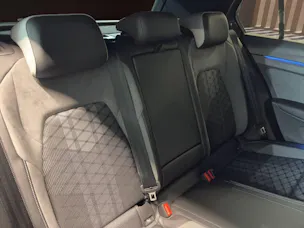 VW Golf 1.5 eTSI mHEV ACT R-Line DSG