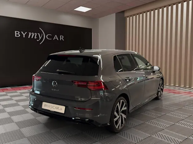 VW Golf 1.5 eTSI mHEV ACT R-Line DSG
