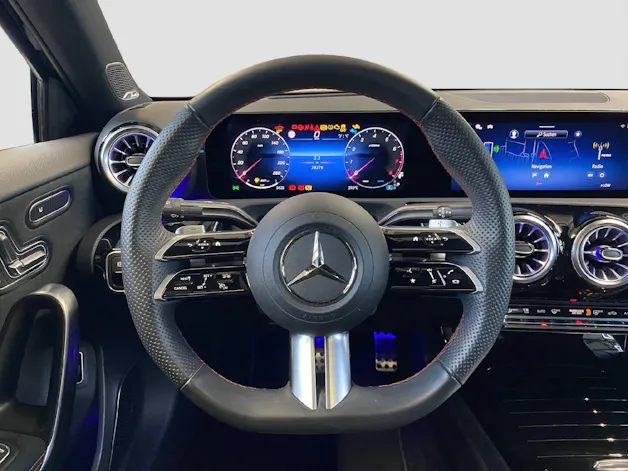 Mercedes-Benz A 220 AMG Line Limousine 4MATIC