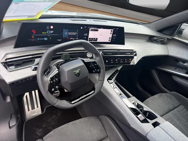 Peugeot 5008 NEW 1.6 PHEV 225 GT