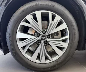 Audi Q4 e-tron 50 quattro