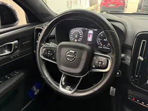 Volvo XC40 D4 AWD R-Design Geartronic
